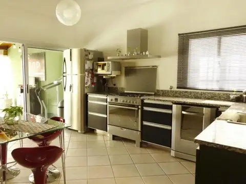 Casa en Venta en Lanús, USD 110.000