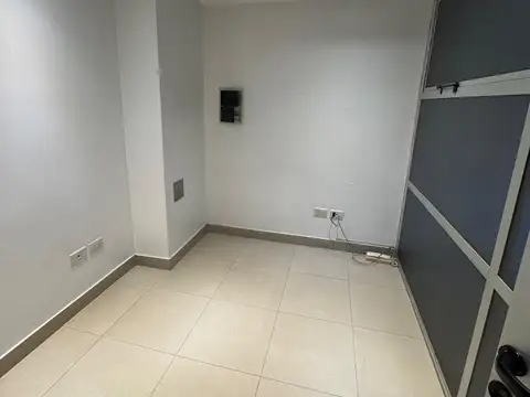 Alquilo hermosa oficina premium en Salta Capital  