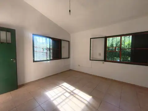 SE VENDE CASA 2 DORM  EN LA GRANJA CORDOBA