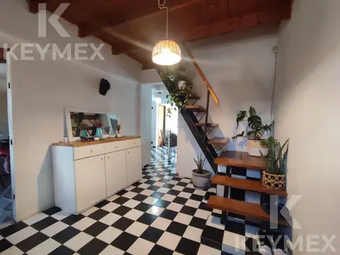 Depto Tipo Casa en Venta de 5 ambientes
