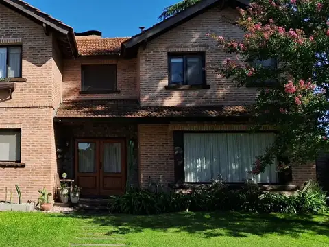 Av. Gaspar Campos 2602