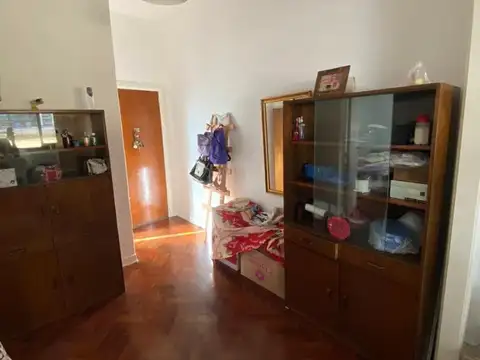 2 Amb - 2do x escalera - Frente - Bajas Exp - Muy luminoso