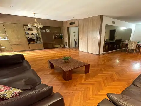 Departamento en Venta de 4 dormitorios