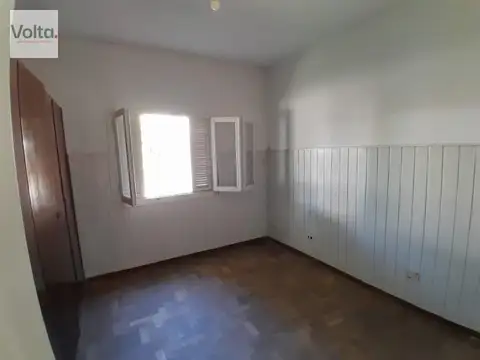 Casa 5 ambientes con 1 baño