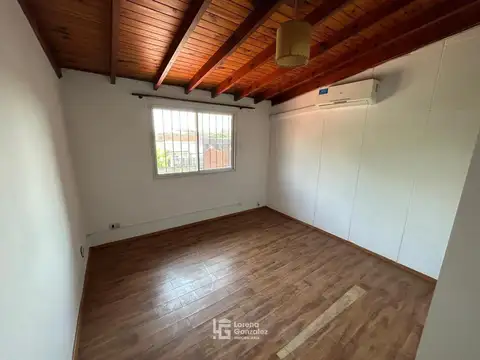 Casa en Alquiler Escobar centro, Tres dormitorios.