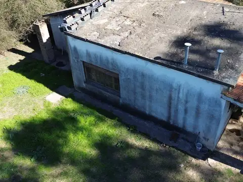 Se vende quinta c/lote de 3.284m2 sobre Ruta NN°33