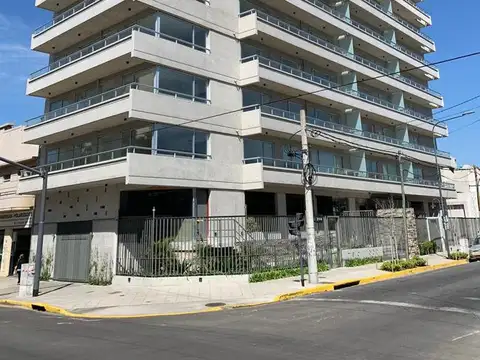Departamento 2 ambientes a estrenar en Torre de categoría cochera - Barrio Vicente López