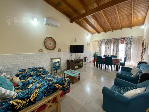 Casa en Venta con 1 cochera