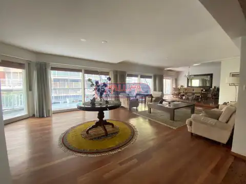 Departamento en Venta de 5 ambientes
