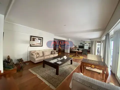 Departamento en Venta de 4 dormitorios