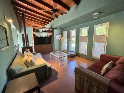 Casa 11 ambientes con 5 baños
