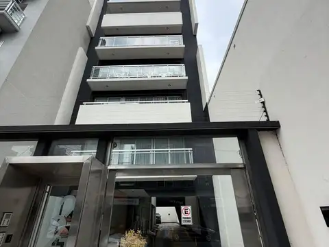 Departamento 2 ambientes semipiso alto al contrafrente en venta - Quilmes