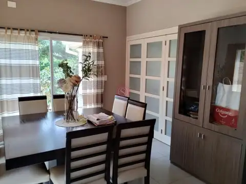 Casa  en Venta en Los Jazmines, Pilar del Este, Pilar