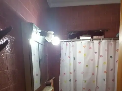 CHALET SOBRE LOTE DE 10 x 40-