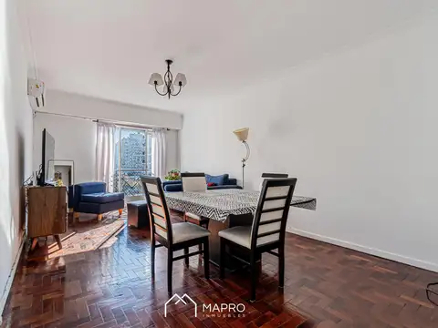 3 AMBIENTES CON DEPENDENCIAS DE SERVICIO, RECICLADO, MUY LUMINOSO.