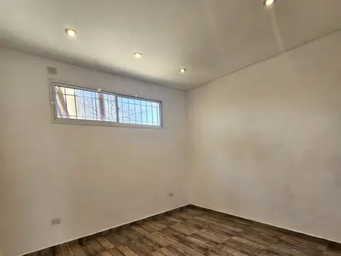 Departamento en Alquiler en Villa Sanguinetti, $ 390.000