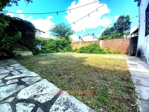 Casa - Venta - Argentina, CASTELAR - FRANCIA 2875