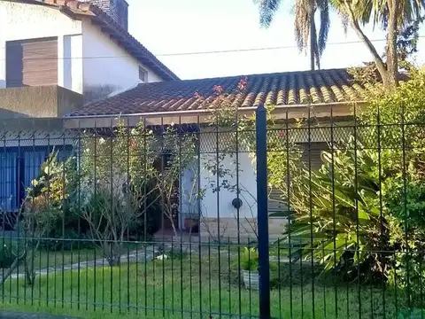 Casa - Barrio Parque Leloir