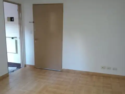 Avenida General Mosconi 3300, Piso 1