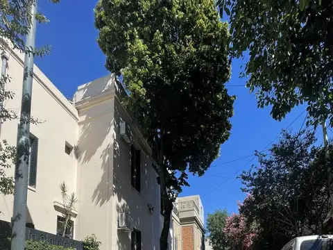 Casa venta Flores Carriego 965 900