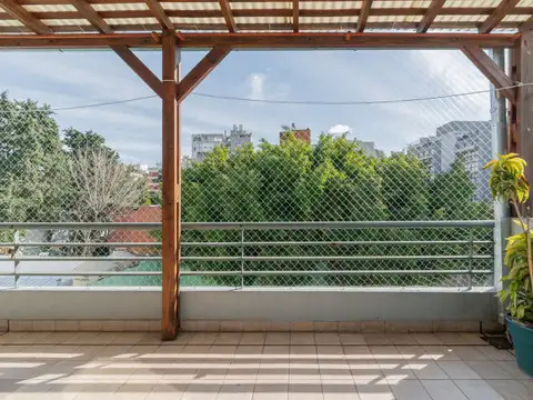 Agüero 800, Piso 4