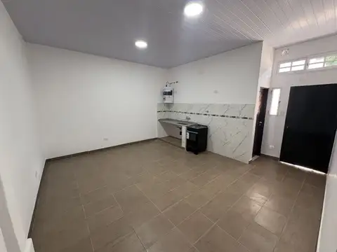 Depto Tipo Casa en Alquiler de 3 ambientes