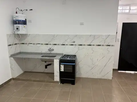 Depto Tipo Casa en Alquiler en Merlo Sur, $ 550.000