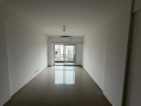 DEPARTAMENTO 3 AMBIENTES EN ALQUILER PATERNAL