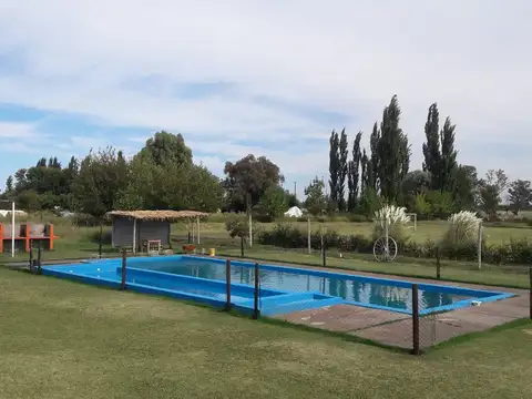 Venta complejo piletas, quinchos, casa Gral Alvear