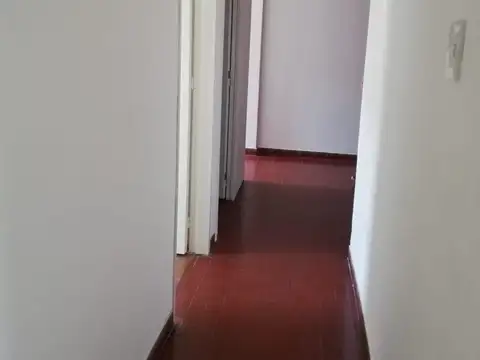 Departamento 5 ambientes con 1 baño