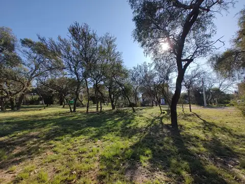 Terreno en Venta en Villa Catalina, USD 42.000