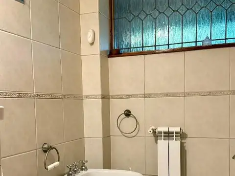 Chalet 4 ambientes barrio Divino Rostro