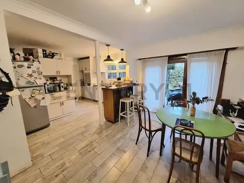 Casa 4 ambientes en Bosque Alegre