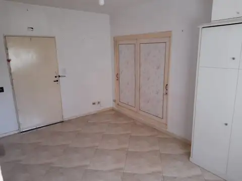 Sarandí 1300