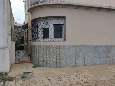 HERMOSO PH A LA CALLE 2 AMB 52 M2 SIN EXPENSAS.