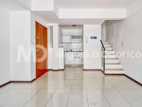 Depto Tipo Casa en Alquiler de 2 ambientes