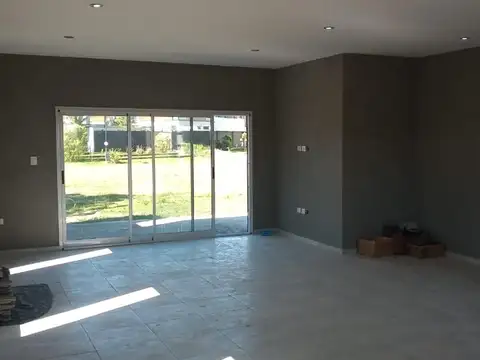 Casa en Venta en Horizontes al Sur, USD 180.000