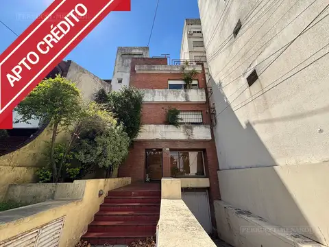 DEPARTAMENTO 2 AMBIENTES CON AMPLIO JARDÍN