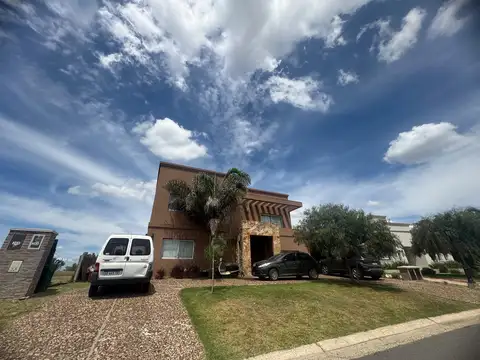 Casa en Venta en San Sebastian, Countries y Barrios Cerrados en Escobar
