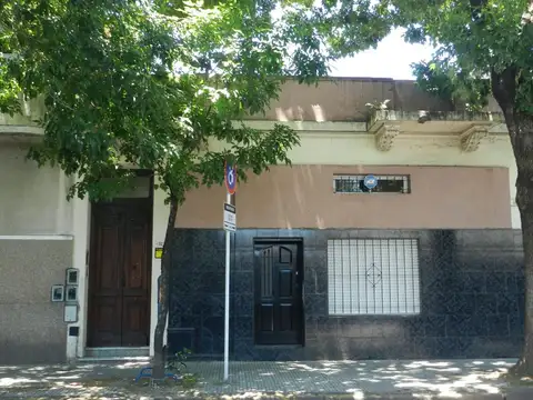 2 PH EN VENTA EN BLOCK EN PARQUE PATRICIOS.