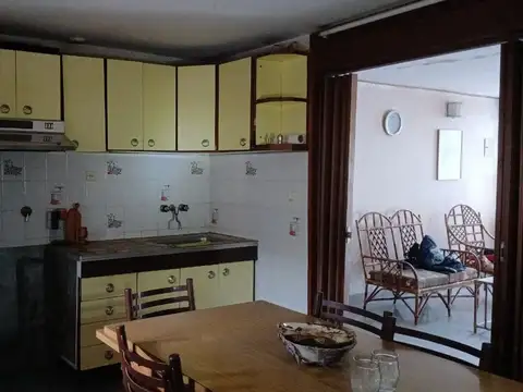 PH. 3 AMBIENTES AMPLIO CON PATIO TRASERO .