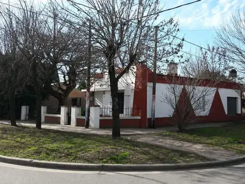 Casa 2 dormitorios en Pérez