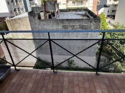 3 DE FEBRERO 900