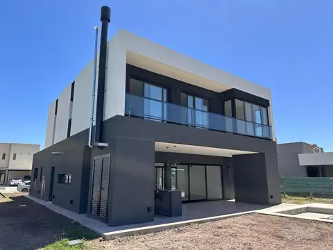 Casa en venta Canning Barrio San Felipe