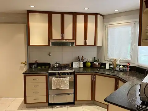 Departamento 4 ambientes con 2 baños