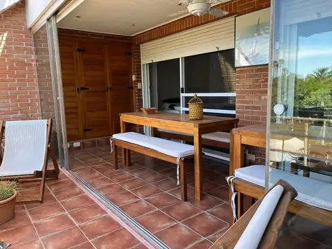 Departamento 4 ambientes con 2 baños