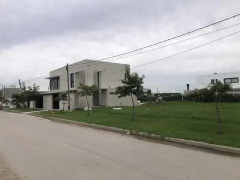 Terreno en Venta 25  mts Frente