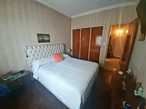 65 E/ 19 Y 20: CASA EN VENTA DE 2 DORMITORIOS CON COCHERA