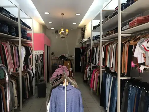 Local en Venta 40 años