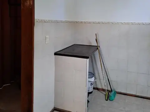 Casa 2 ambientes con 1 baño